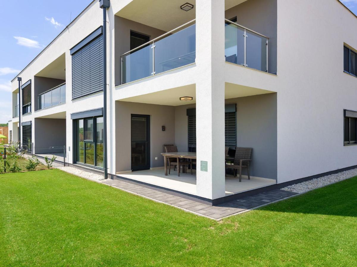 Apartment With Pool, Roof Terrace, Garden Zsira Eksteriør bilde